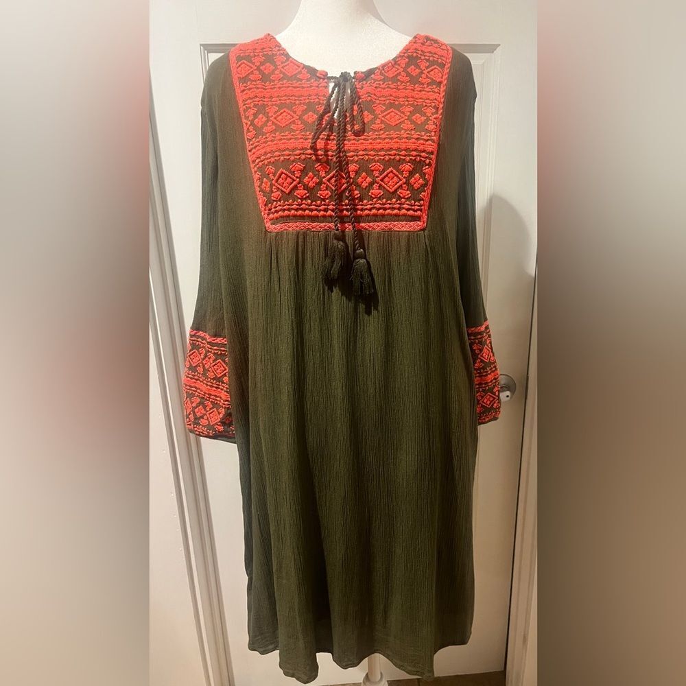 ANA Women's Size XL Green Pink Bell Sleeve Boho EmbroideredDress